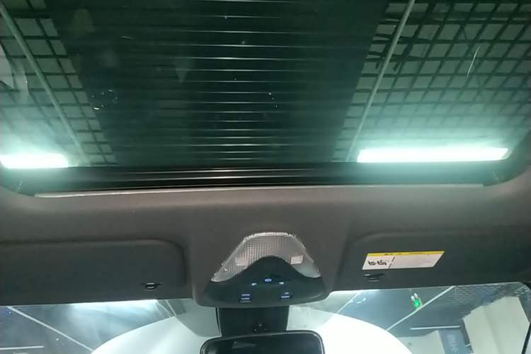 Used Toyota IZOA 2018 2.0L Yichi Edition China V Standard Headliner
