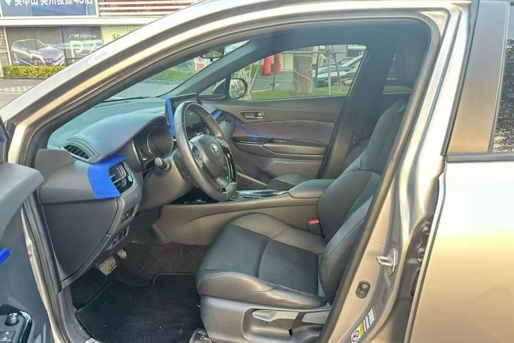 Used Toyota IZOA 2018 2.0L Yichi Edition China V Standard Interior 2