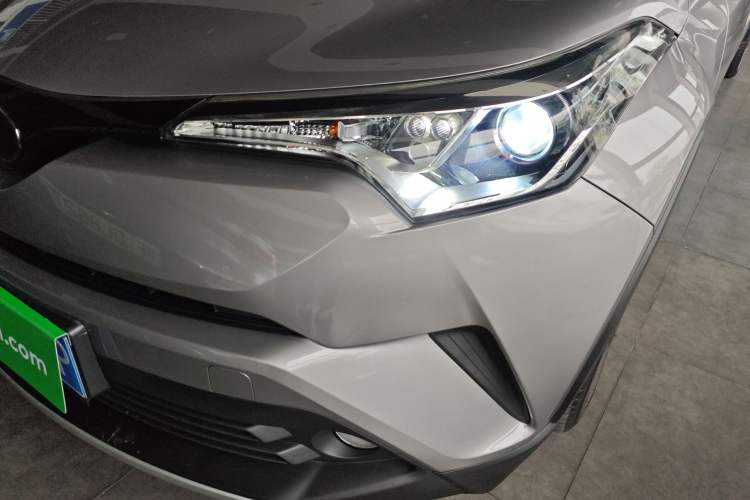 Used Toyota IZOA 2018 2.0L Yichi Version China VI Standard Left Front Headlight