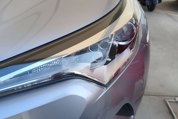 Used Toyota IZOA 2018 2.0L Yichi Version China VI Standard Left Front Headlight