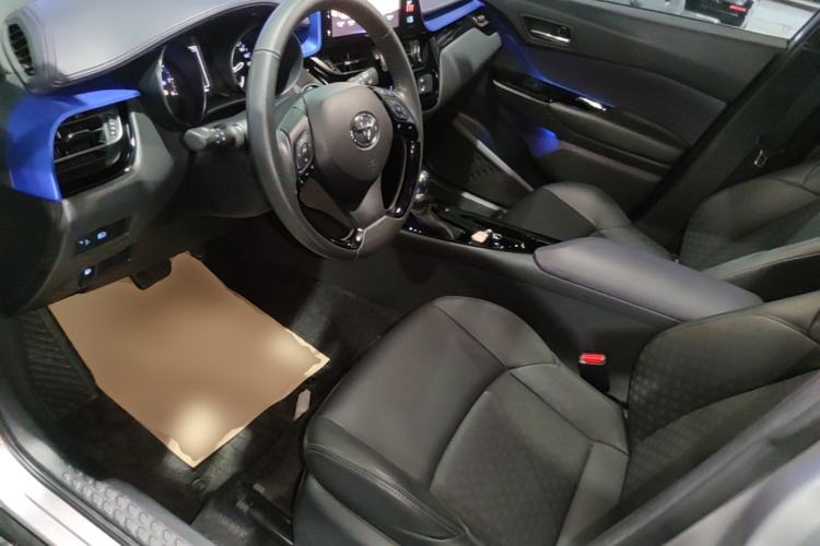 Used Toyota IZOA 2018 2.0L Yichi Version China VI Standard Left Front Seat