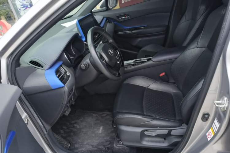Used Toyota IZOA 2018 2.0L Yichi Edition China V Standard Left Front Seat