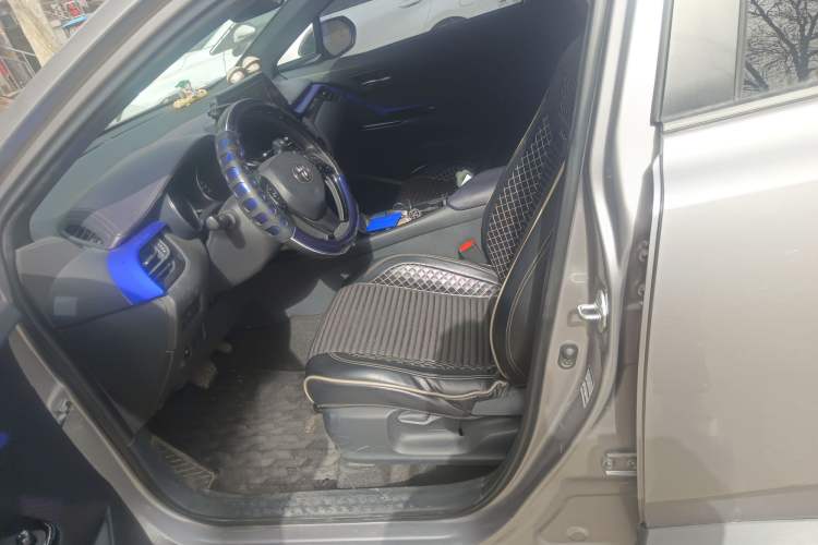 Used Toyota IZOA 2018 2.0L Yichi Version China VI Standard Left Front Seat