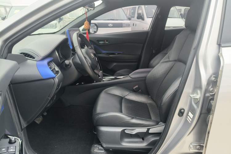 Used Toyota IZOA 2018 2.0L Yichi Version China VI Standard Left Front Seat