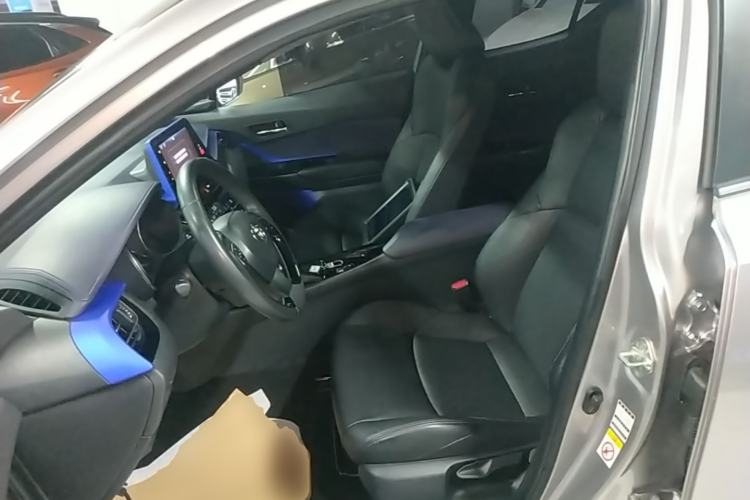 Used Toyota IZOA 2018 2.0L Yichi Edition China V Standard Left Front Seat