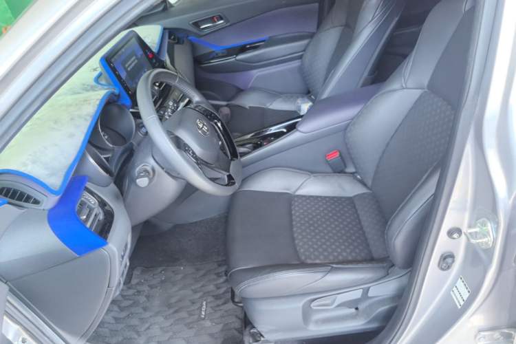 Used Toyota IZOA 2018 2.0L Yichi Version China VI Standard Left Front Seat