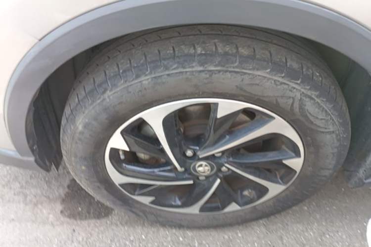 Used Toyota IZOA 2018 2.0L Yichi Version China VI Standard Left Front Wheel Hub
