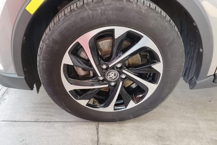 Used Toyota IZOA 2018 2.0L Yichi Version China VI Standard Left Front Wheel Hub