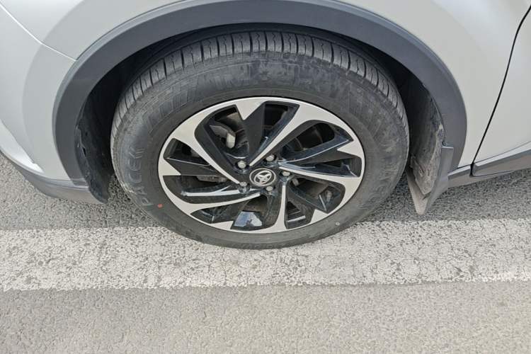 Used Toyota IZOA 2018 2.0L Yichi Edition China V Standard Left Front Wheel Hub