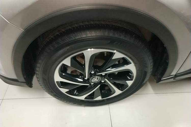 Used Toyota IZOA 2018 2.0L Yichi Edition China V Standard Left Front Wheel Hub