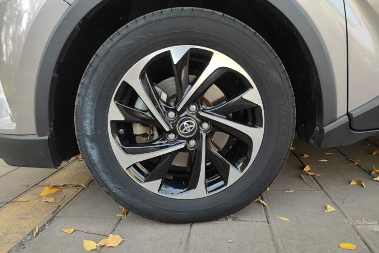 Used Toyota IZOA 2018 2.0L Yichi Edition China V Standard Left Front Wheel Hub