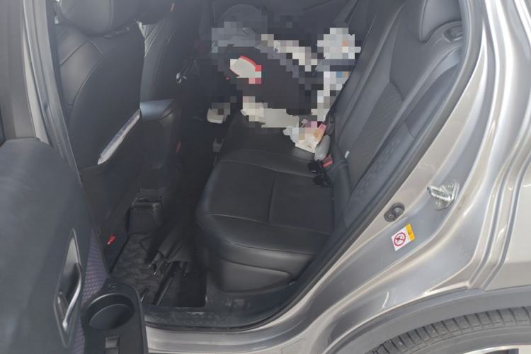 Used Toyota IZOA 2018 2.0L Yichi Version China VI Standard Left Rear Seat