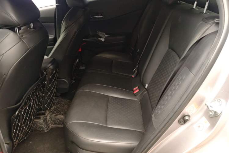 Used Toyota IZOA 2018 2.0L Yichi Version China VI Standard Left Rear Seat