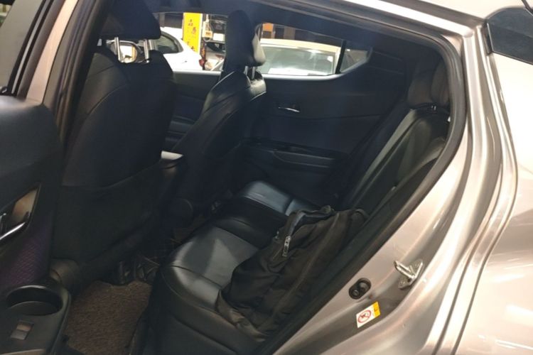 Used Toyota IZOA 2018 2.0L Yichi Edition China V Standard Left Rear Seat