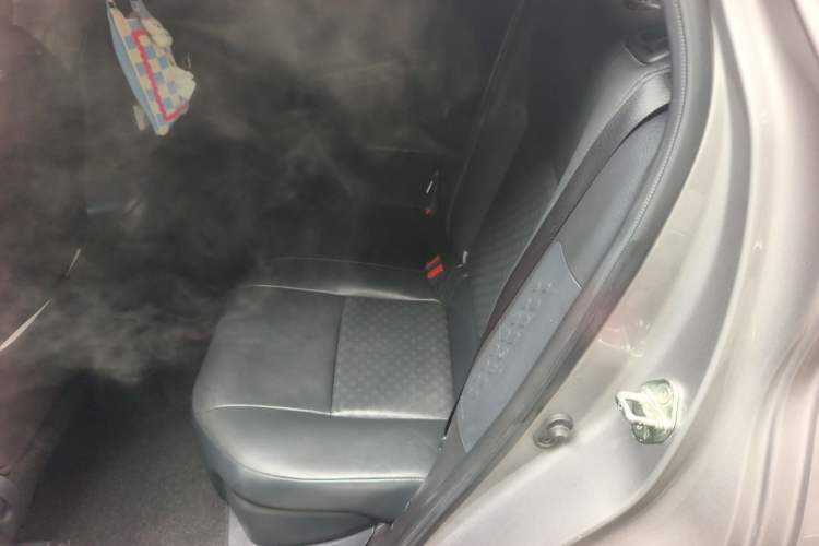 Used Toyota IZOA 2018 2.0L Yichi Version China VI Standard Left Rear Seat