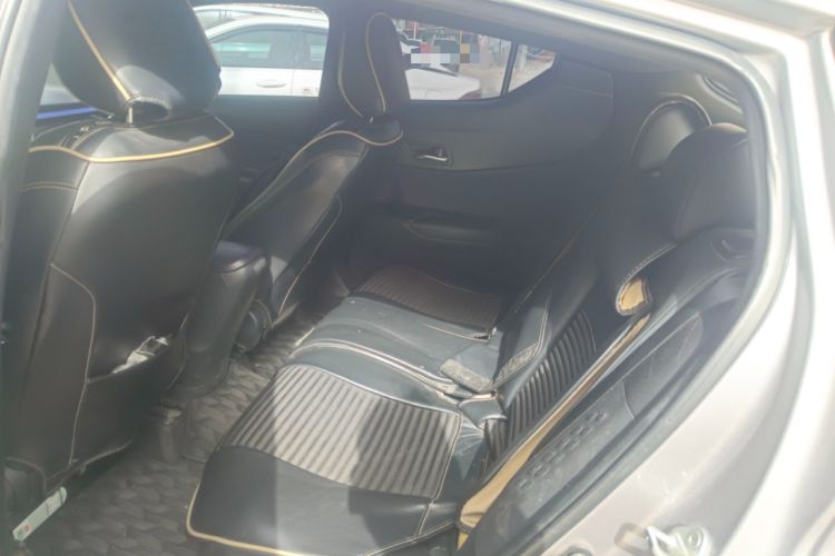 Used Toyota IZOA 2018 2.0L Yichi Version China VI Standard Left Rear Seat