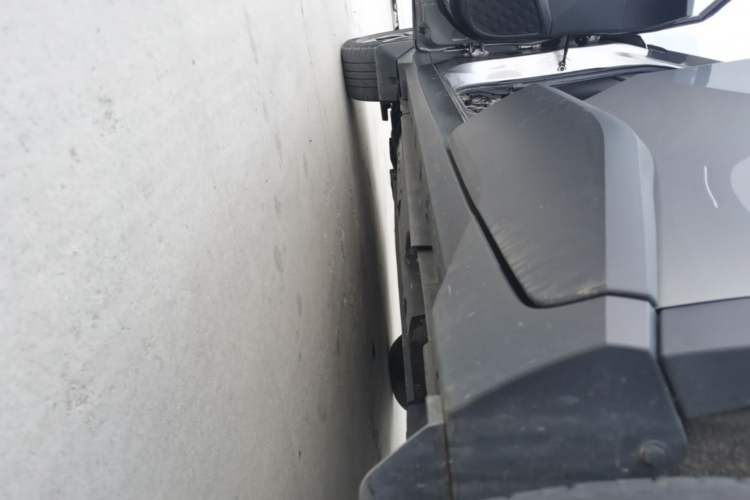 Used Toyota IZOA 2018 2.0L Yichi Edition China V Standard Left Side Sill
