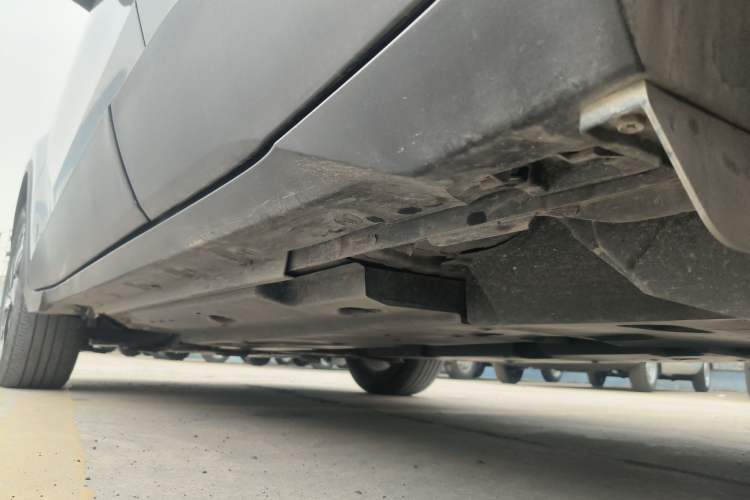 Used Toyota IZOA 2018 2.0L Yichi Version China VI Standard Left Side Sill