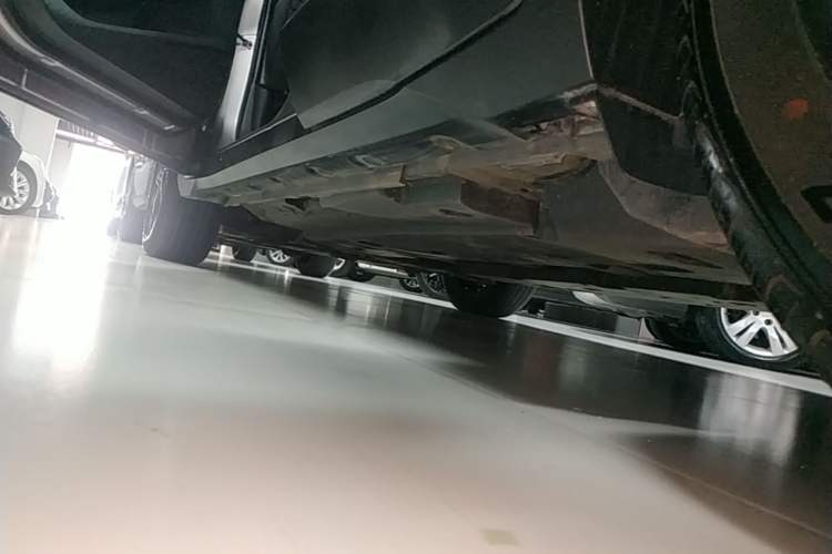 Used Toyota IZOA 2018 2.0L Yichi Edition China V Standard Left Side Sill