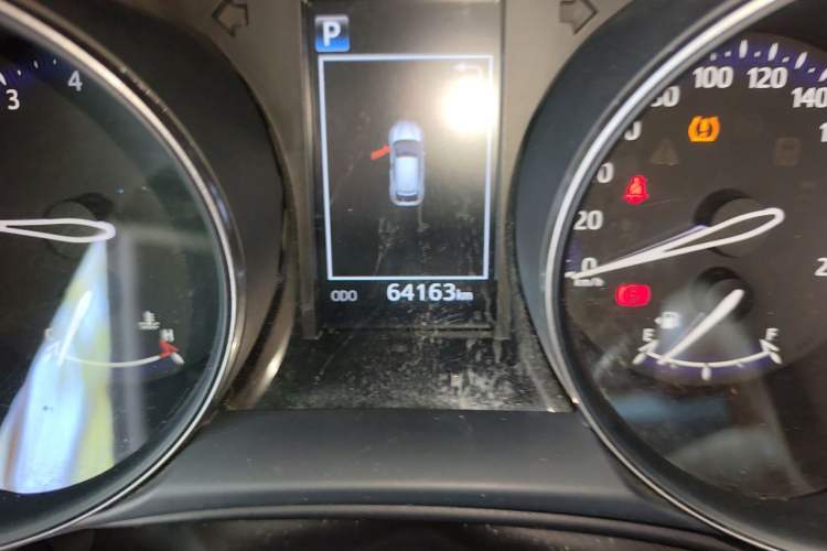 Used Toyota IZOA 2018 2.0L Yidong Edition China VI Odometer Close Up