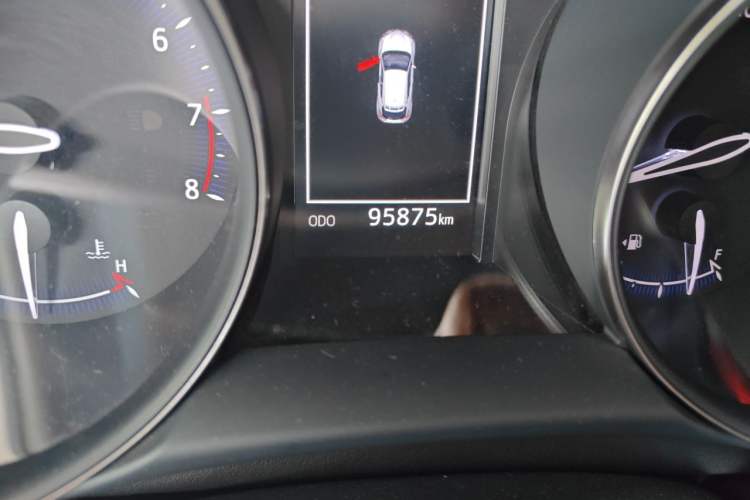 Used Toyota IZOA 2018 2.0L Yichi Version China VI Standard Odometer Close Up