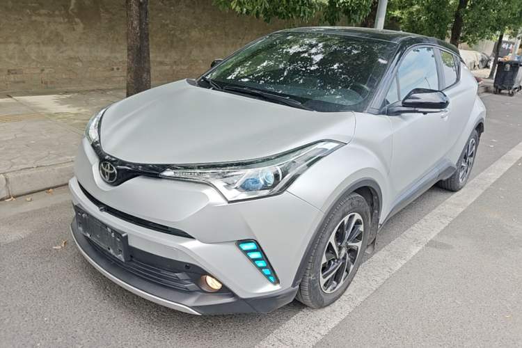Used Toyota IZOA 2018 2.0L Yichi Edition China V Standard Guazi used car, China used car export, Used car for sale, Used cars, Cheapest cars for sale