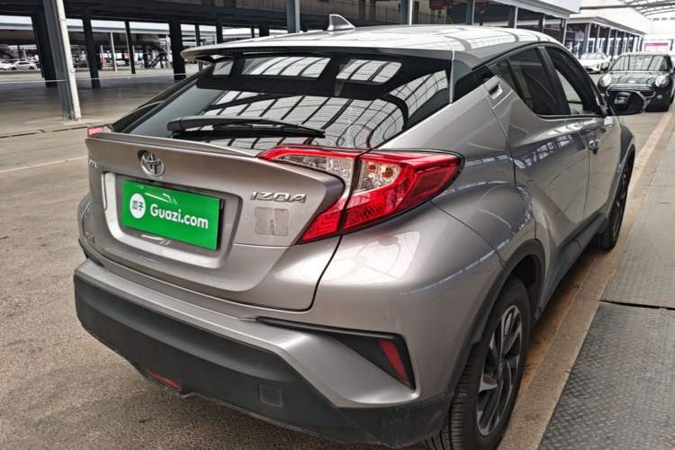 Used Toyota IZOA 2018 2.0L Yichi Version China VI Standard Rear Right 45 Deg