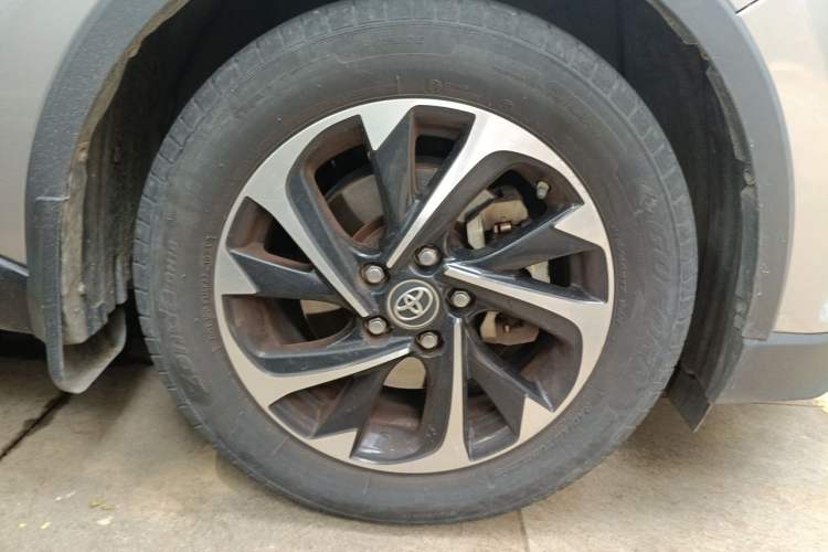 Used Toyota IZOA 2018 2.0L Yichi Edition China V Standard Right Front Wheel Hub