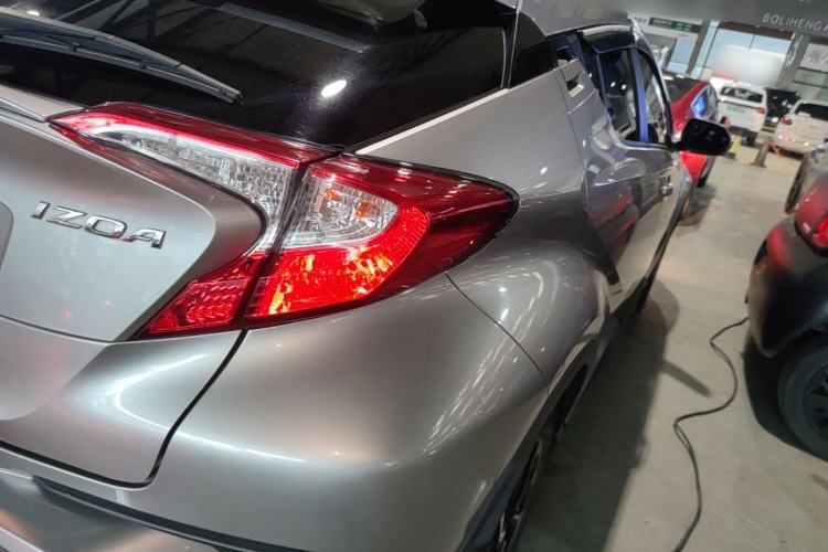 Used Toyota IZOA 2018 2.0L Yichi Version China VI Standard Right Rear Taillight