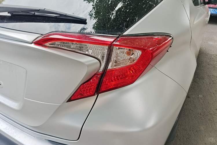 Used Toyota IZOA 2018 2.0L Yichi Edition China V Standard Right Rear Taillight