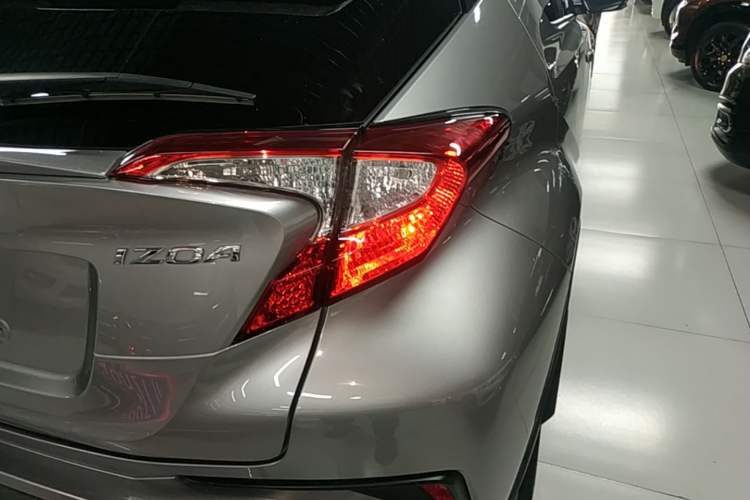 Used Toyota IZOA 2018 2.0L Yichi Edition China V Standard Right Rear Taillight
