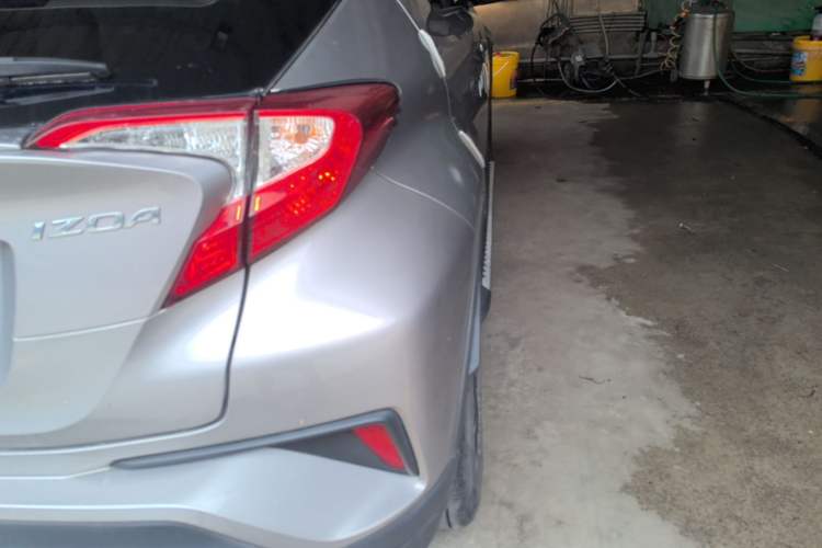 Used Toyota IZOA 2018 2.0L Yichi Version China VI Standard Right Rear Taillight