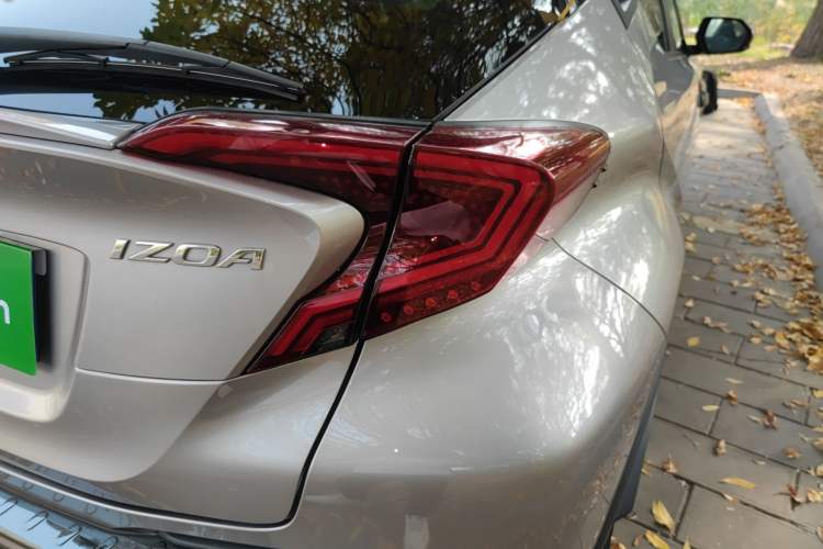 Used Toyota IZOA 2018 2.0L Yichi Edition China V Standard Right Rear Taillight