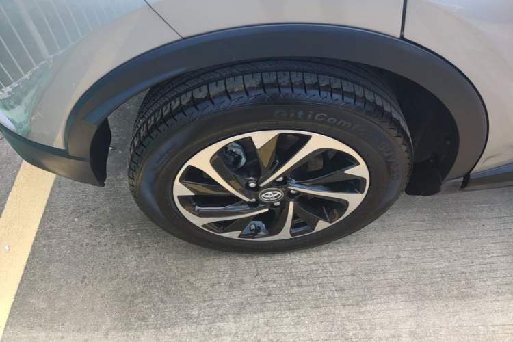 Used Toyota IZOA 2018 2.0L Yichi Edition China V Standard Right Rear Wheel Hub