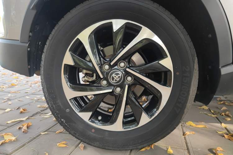 Used Toyota IZOA 2018 2.0L Yichi Edition China V Standard Right Rear Wheel Hub