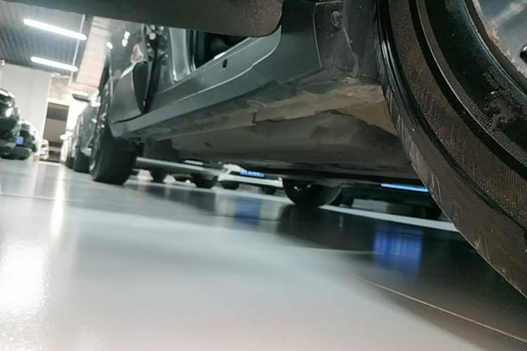 Used Toyota IZOA 2018 2.0L Yichi Edition China V Standard Right Side Sill