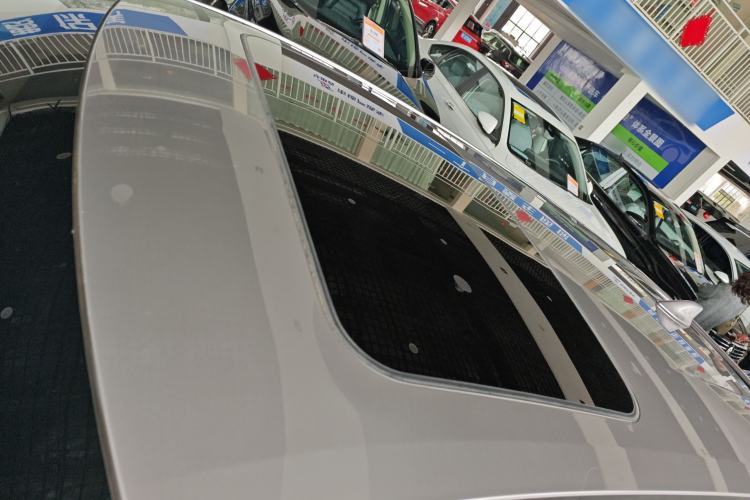 Used Toyota IZOA 2018 2.0L Yichi Version China VI Standard Roof