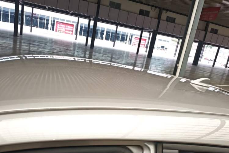 Used Toyota IZOA 2018 2.0L Yichi Version China VI Standard Roof
