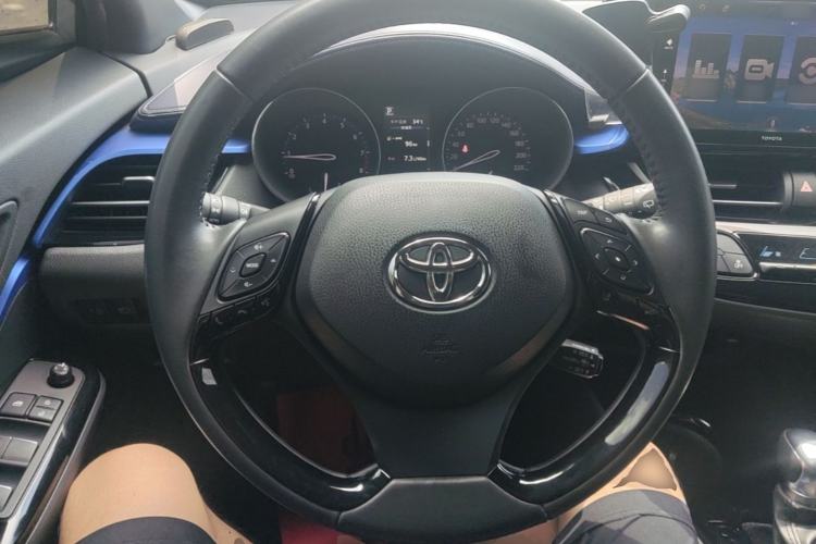 Used Toyota IZOA 2018 2.0L Yichi Edition China V Standard Steering Wheel