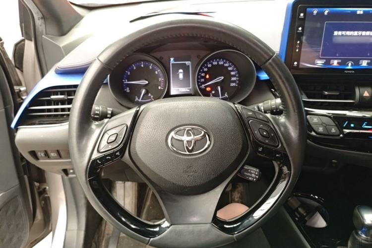 Used Toyota IZOA 2018 2.0L Yichi Version China VI Standard Steering Wheel