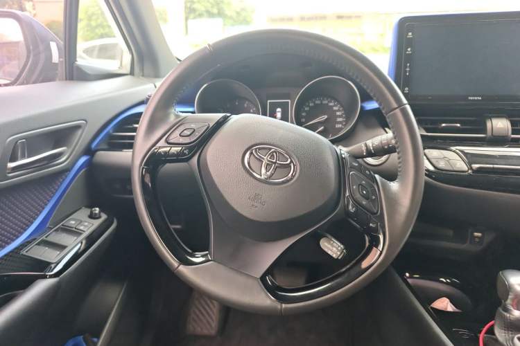 Used Toyota IZOA 2018 2.0L Yichi Version China VI Standard Steering Wheel