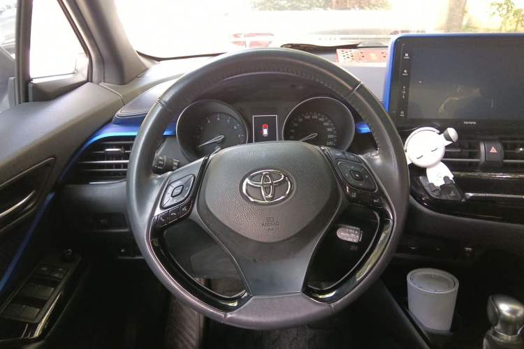 Used Toyota IZOA 2018 2.0L Yichi Version China VI Standard Steering Wheel