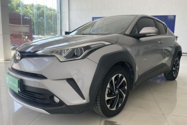 Used Toyota IZOA 2018 2.0L Yichi Version China VI Standard