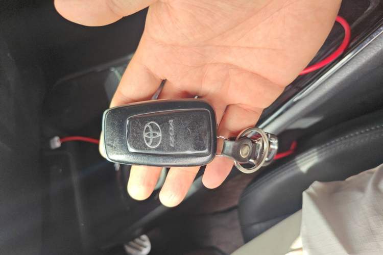 Used Toyota IZOA 2018 2.0L Yichi Edition China V Standard Vehicle Key