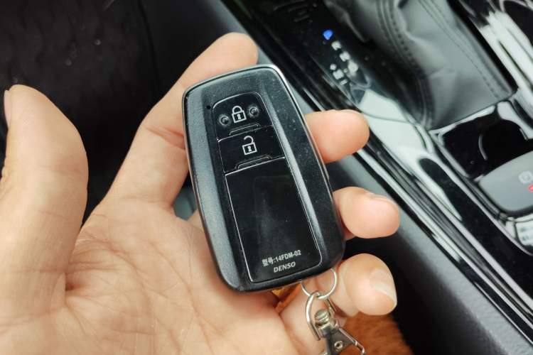 Used Toyota IZOA 2018 2.0L Yichi Version China VI Standard Vehicle Key