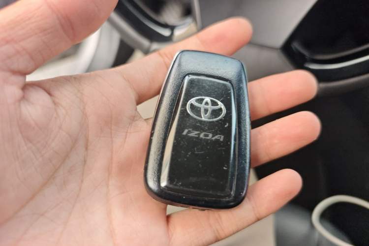 Used Toyota IZOA 2018 2.0L Yichi Version China VI Standard Vehicle Key