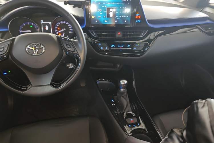 Used Toyota IZOA 2018 2.0L Yichi Edition China V Standard Audio And AC Panel