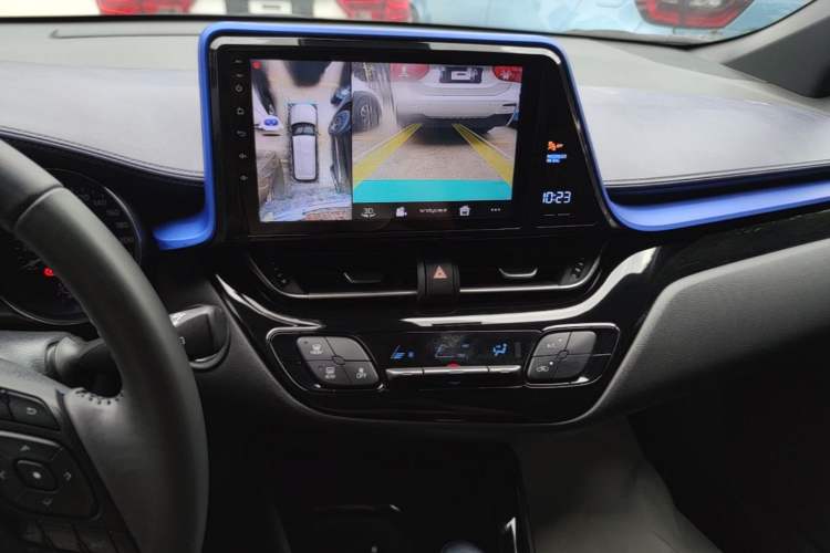 Used Toyota IZOA 2018 2.0L Yichi Version China VI Standard Audio And AC Panel