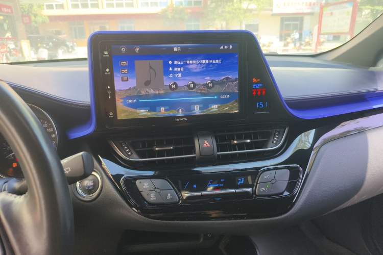 Used Toyota IZOA 2018 2.0L Yichi Version China VI Standard Audio And AC Panel