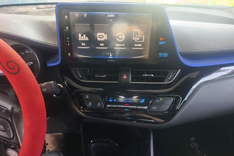 Used Toyota IZOA 2018 2.0L Yichi Version China VI Standard Audio And AC Panel